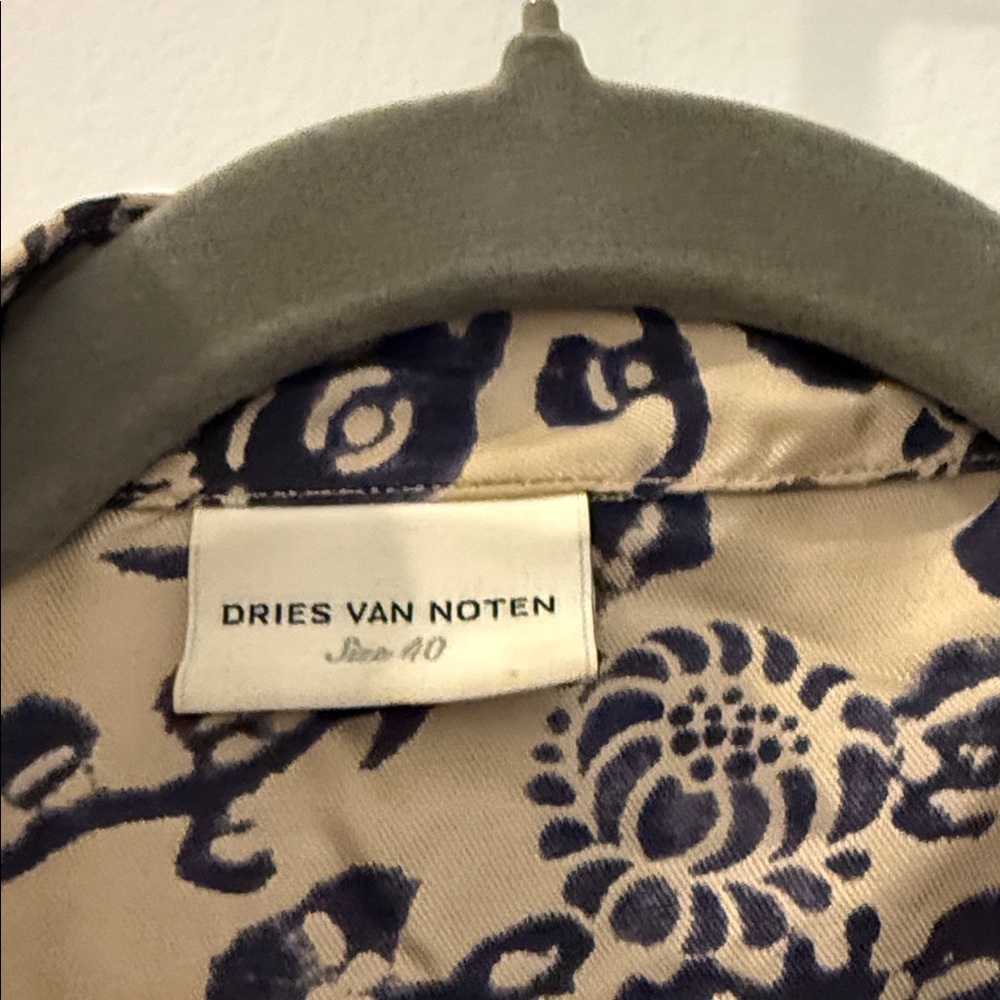 Dries Van Noten cream silk button down with sequins - Picture 4 of 7